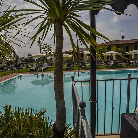 Moniga del Garda Residence Karina المظهر الخارجي الصورة