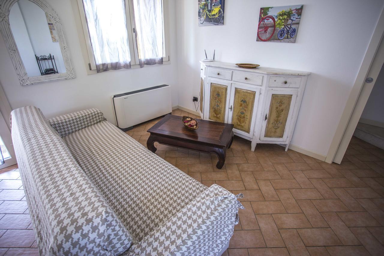Moniga del Garda Residence Karina المظهر الخارجي الصورة