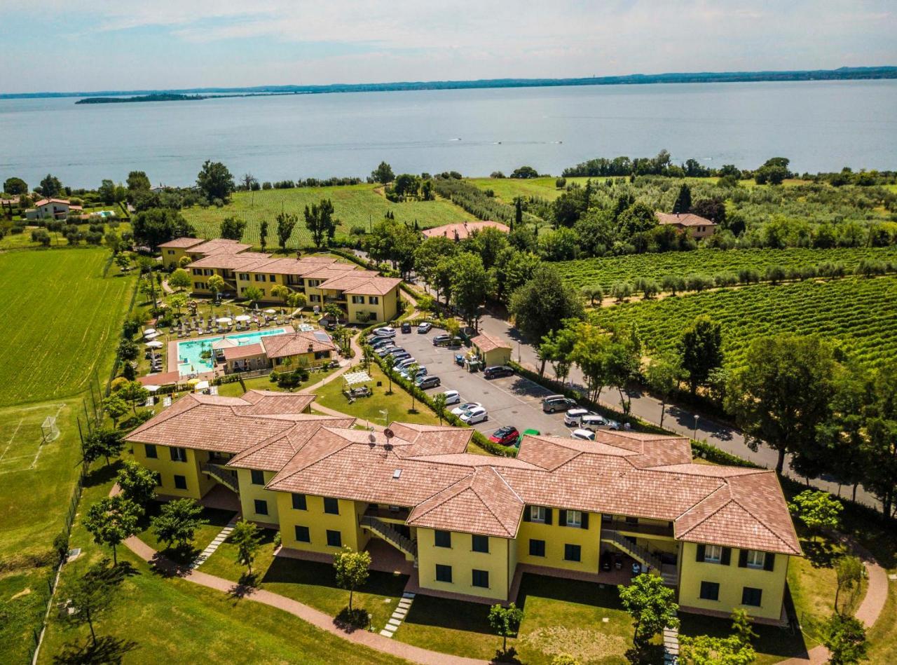 Moniga del Garda Residence Karina المظهر الخارجي الصورة