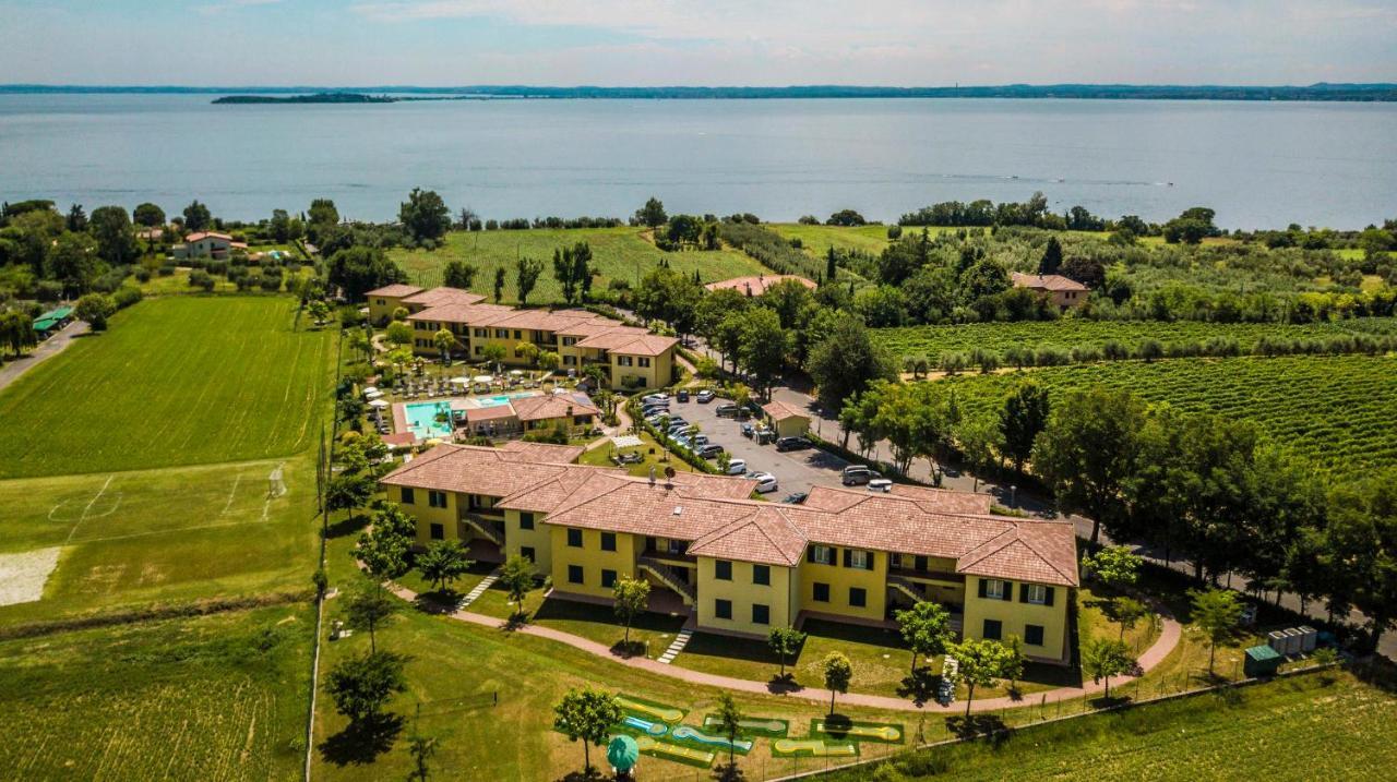 Moniga del Garda Residence Karina المظهر الخارجي الصورة
