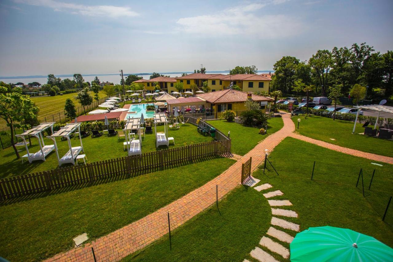 Moniga del Garda Residence Karina المظهر الخارجي الصورة