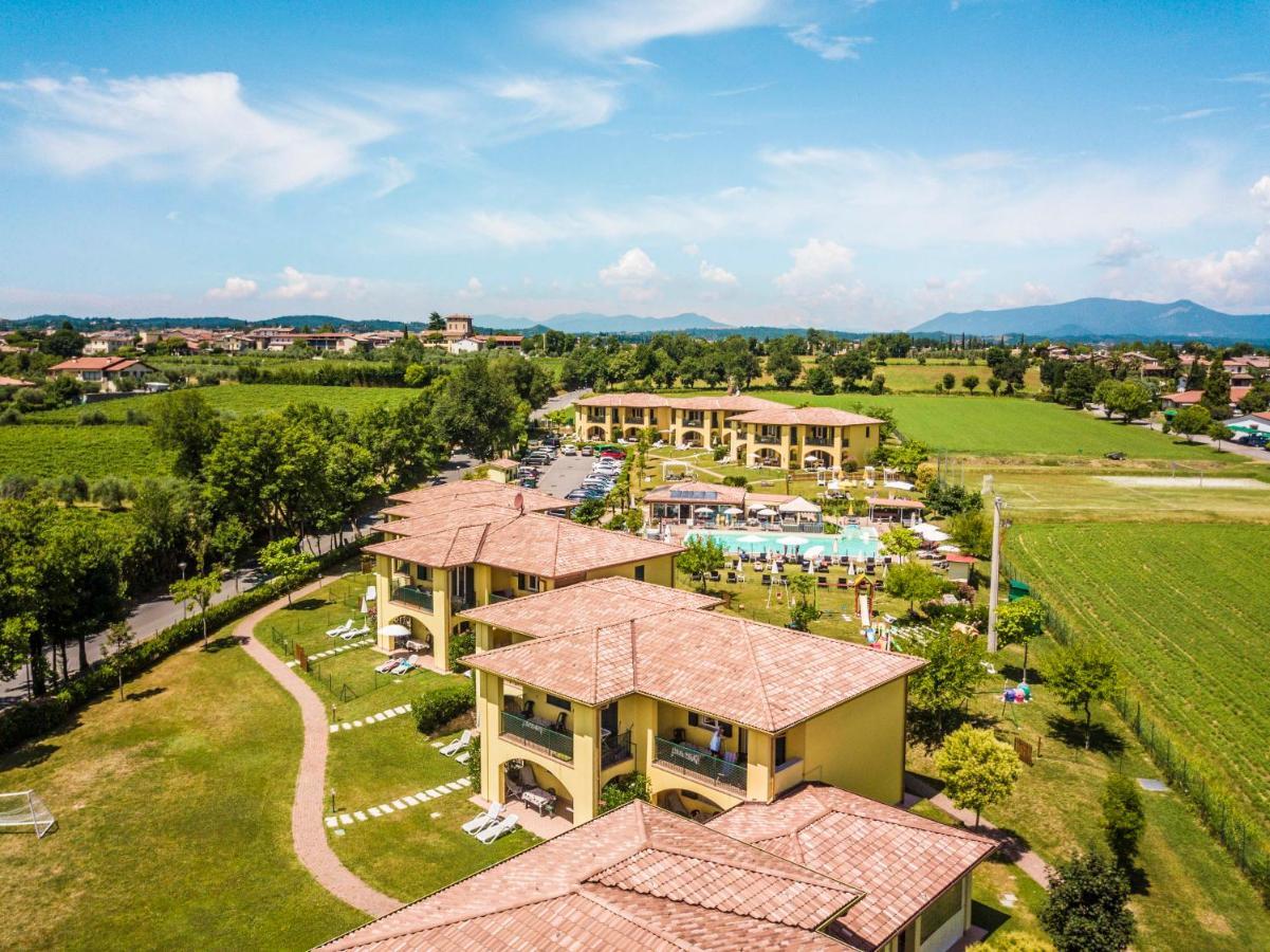 Moniga del Garda Residence Karina المظهر الخارجي الصورة