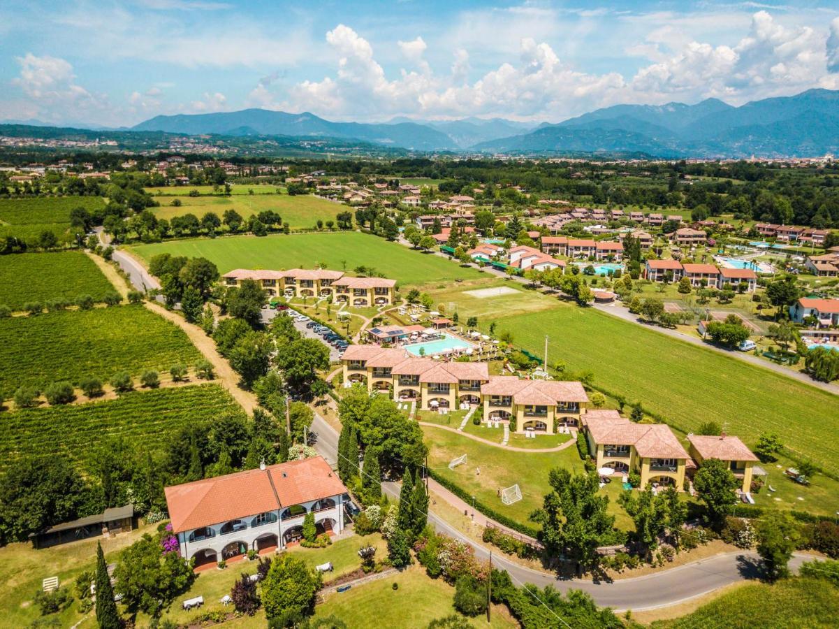 Moniga del Garda Residence Karina المظهر الخارجي الصورة